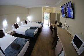 Sleepy Hill Motor Inn