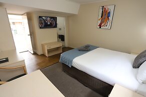 Sleepy Hill Motor Inn