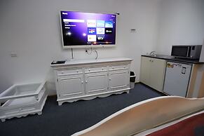 Sleepy Hill Motor Inn