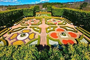 Sleepy Hill Motor Inn