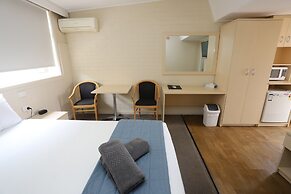 Sleepy Hill Motor Inn