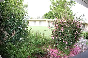 Sleepy Hill Motor Inn