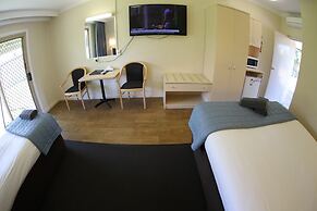 Sleepy Hill Motor Inn