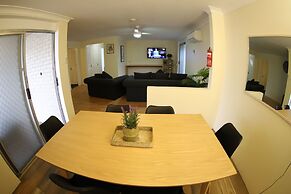 Sleepy Hill Motor Inn