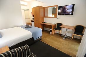 Sleepy Hill Motor Inn