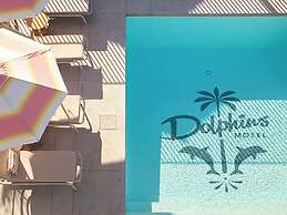 Dolphins Motel