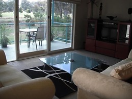 Golf View Apartment 7