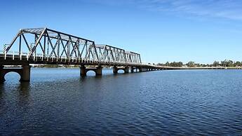 Golf View Apartment 7