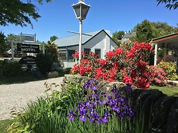 Settlers Cottage Motel