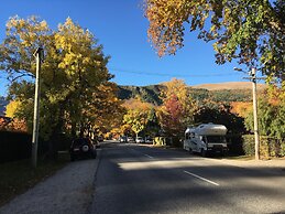 Settlers Cottage Motel