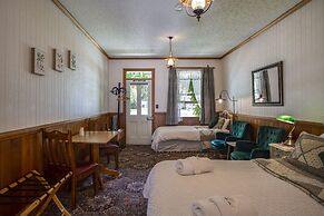 Settlers Cottage Motel