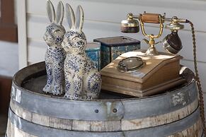 Settlers Cottage Motel