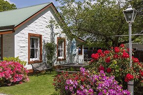 Settlers Cottage Motel