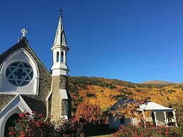 Settlers Cottage Motel