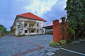 Taman Ayu Townhouse