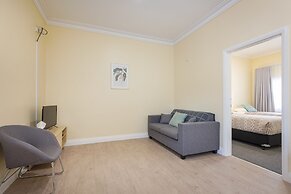 Albany Holiday Units