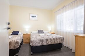 Albany Holiday Units