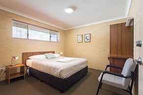 Albany Holiday Units