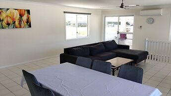Tully Motel
