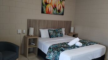 Tully Motel