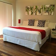 Chaucer Palms Boutique Bed & Breakfast