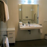 Chaucer Palms Boutique Bed & Breakfast