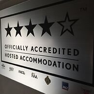 Chaucer Palms Boutique Bed & Breakfast