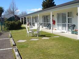 Colonial Court Motel