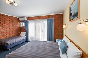 Torquay Tropicana Motel