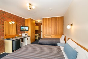 Torquay Tropicana Motel