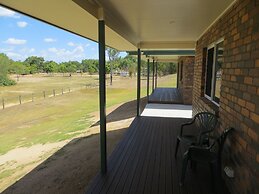 Heritage Lodge Motel