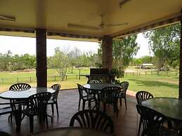 Heritage Lodge Motel