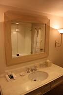 Milton Park Country House Hotel & Spa