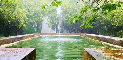 Milton Park Country House Hotel & Spa