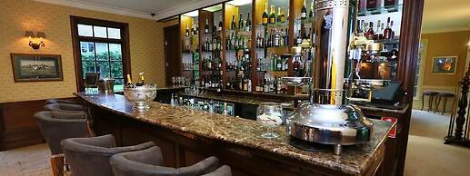 Milton Park Country House Hotel & Spa