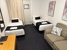The Esplanade Motel