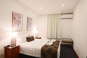 The Esplanade Motel