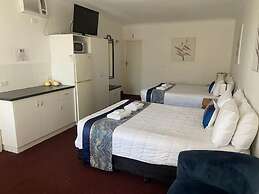 The Esplanade Motel