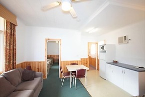 The Esplanade Motel