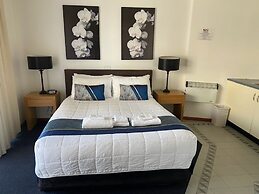 The Esplanade Motel