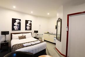 The Esplanade Motel