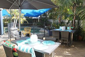 Salamander Beach Accommodation Adults Only