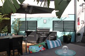 Salamander Beach Accommodation Adults Only