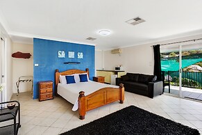 Salamander Beach Accommodation Adults Only