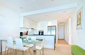 Breeze Beachfront Apartments