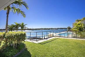 Noosa Shores Resort