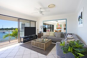Noosa Shores Resort