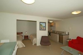 Atlas Suites And Apartments