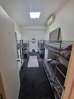 The Entrance Backpackers - Hostel