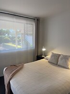 Estelle Kramer Motor Inn